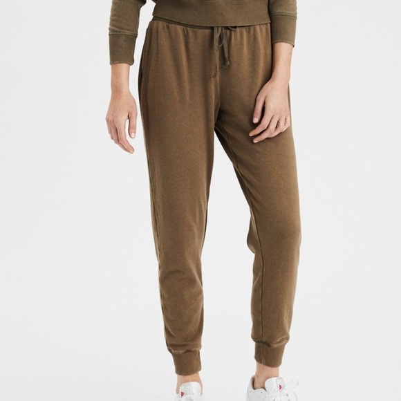 American Eagle Outfitters Pants - AE washed jogger